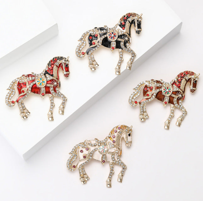 Royal-Style Enamel Horse Brooch